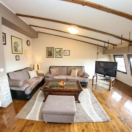 Cyrano 1&2 Apartment