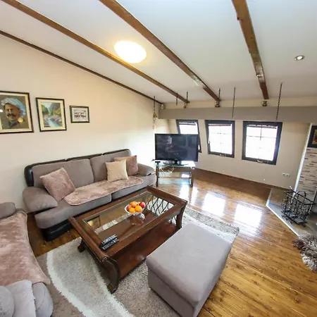 Apartament Cyrano 1&2
