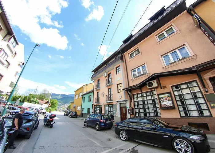 Apartment Cyrano 1&2 *