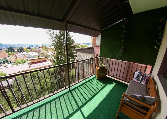 Cyrano 1&2 Apartment *