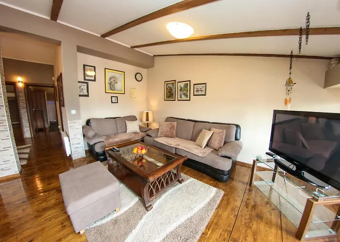 Apartment Cyrano 1&2 *