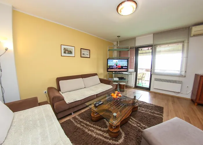 Cyrano 1&2 Apartment *